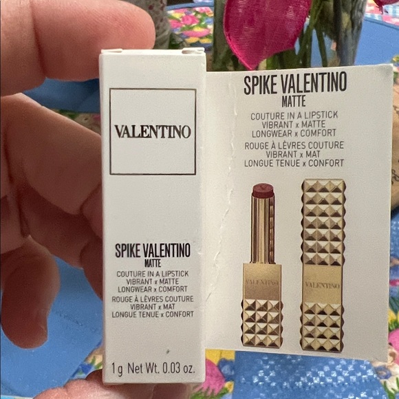 New Valentino Spike Matte Lipstick — Dusty Rose - Picture 3 of 4